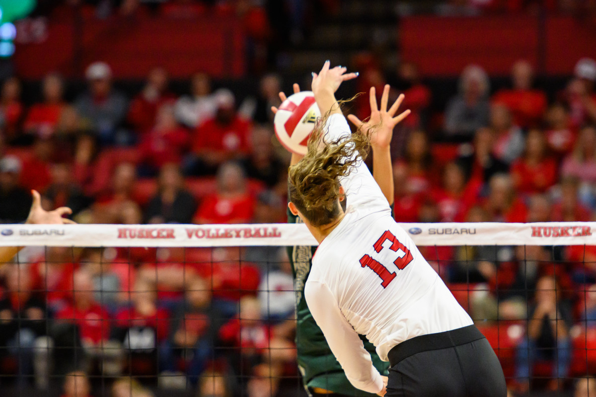 09_Merritt Beason_VB vs Michigan State 1013
